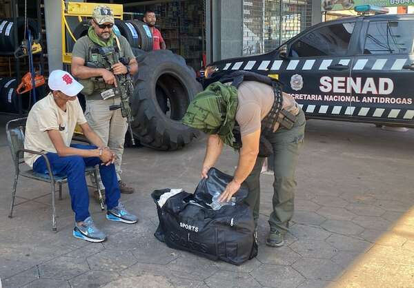 Concepción: detienen a hombre que transportaba marihuana “vip” valuada en G. 88 millones - Policiales - ABC Color
