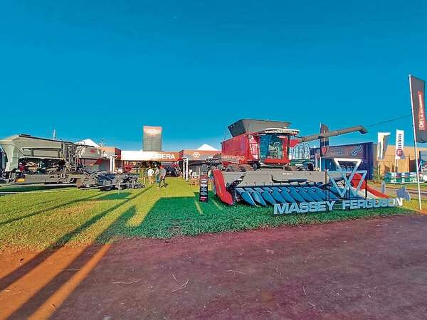 Tecnología agrícola de vanguardia con Massey Ferguson y DE LA SOBERA - ABC Campo - ABC Color