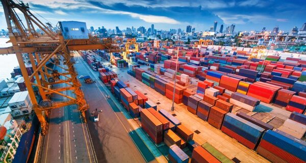 Conflicto arancelario entre EE.UU y Europa arriesga negocios transatlánticos por valor de USD 9,5 billones anuales