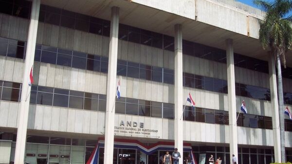 Daño de G. 288 millones por conexiones ilegales