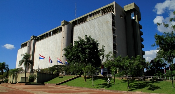 El BCP recibe premio internacional por innovación de pagos digitales en Paraguay