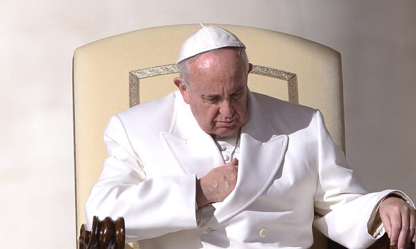 Papa Francisco: para los médicos, las infecciones pulmonares están bajo control