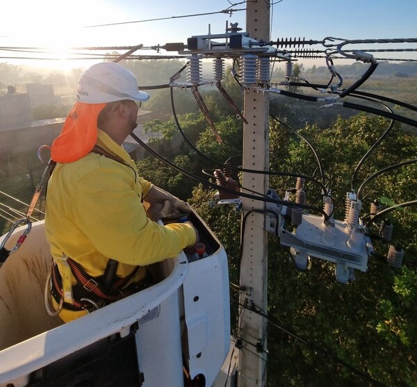 Mantenimiento preventivo de redes eléctricas en Guairá - .::Agencia IP::.