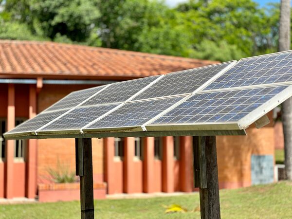 Buscan una inserción real y efectiva de la energía solar en el sistema energético local