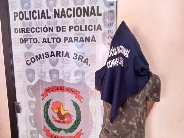 Detienen a limpiavidrios con antecedentes por amenazar a automovilistas con un cuchillo - La Clave
