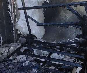 Presunto polibandi sufrió quemaduras en incendio de vivienda - ABC en el Este - ABC Color