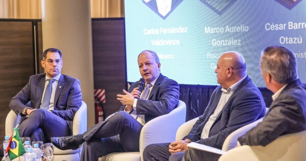 Valdovinos se despegó del pupitregate: "Tiene que transparentarse todo"
