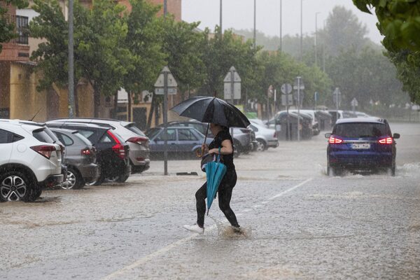 Alerta naranja en Madrid por tormenta y riesgo de desbordamiento del Manzanares - .::Agencia IP::.