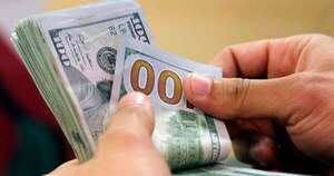 La Nación / Alta demanda presiona al dólar en Paraguay, que hoy roza los G. 8.000