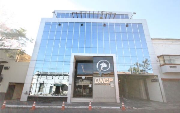 DNCP suspende licitación para compra de pupitres en CDE por sospechas en los precios de referencia