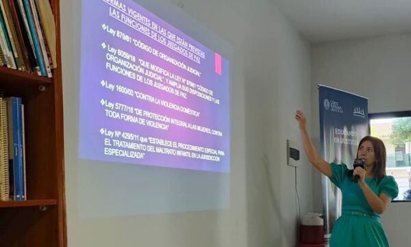 Estudiantes de Los Cedrales se interiorizan sobre el papel de los jueces de paz, sus derechos y obligaciones