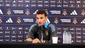 Versus / Scaloni tiene selección argentina definida "en un 90%" para visitar a Uruguay