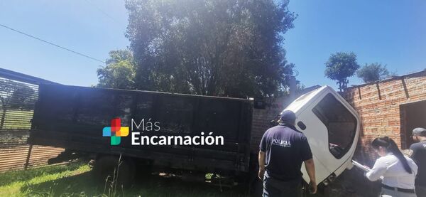 Hallan camión similar a uno hurtado hace casi 3 años en Carlos A. López
