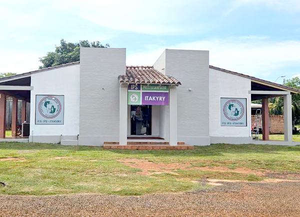 Asegurados y jubilados buscan mejor atención del servicio de IPS en Itakyry - La Clave