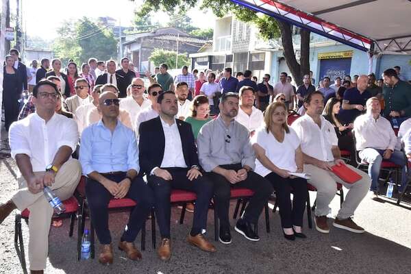 Nenecho arranca desagüe pluvial de General Santos, a casi tres años de emisión de bonos - Nacionales - ABC Color