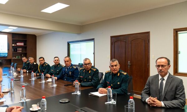 Entrenamientos e inteligencias: fuerzas militares de Paraguay y Colombia fijan acuerdos