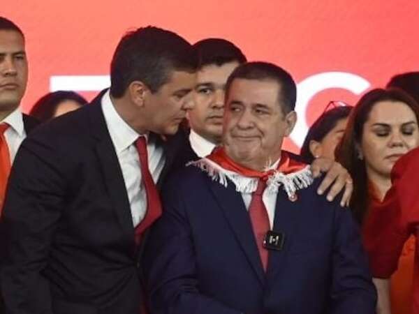 “Hay demasiada gente que no hace nada”, dice Cartes y ofrece servicios de salud gratis en ANR - Política - ABC Color
