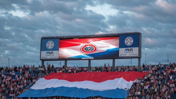 El fútbol que mueve pasiones y también la economía