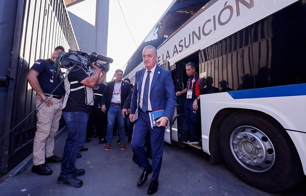 La Albirroja tiene alineación confirmada para enfrentar a Chile