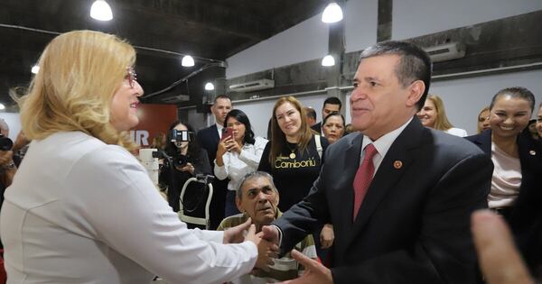 Diario HOY | “Hay problemas que no esperan”, reclama Cartes y pide “entrar a trabajar”