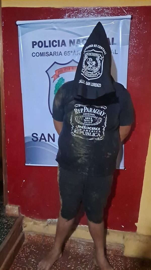 Video: así detuvieron al “Brian” con moto robada y droga en un operativo policial - Policiales - ABC Color