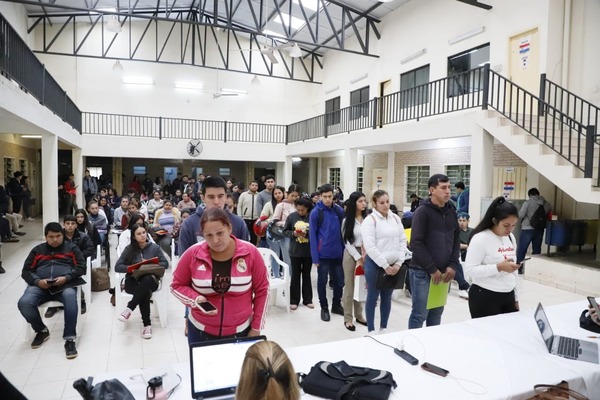 Más de 780 oportunidades laborales en las Expo-Empleos de San Lorenzo y CDE - ADN Digital