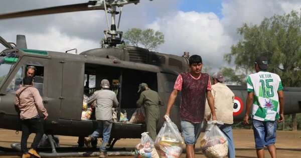 La Nación / Entregan casi 9.000 kilos de alimentos a familias afectadas por crecida del Pilcomayo