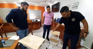 Diario HOY | Pupitres de Prieto: licitación dirigida, precios falsos y ninguneo a industria paraguaya