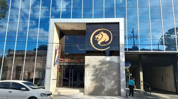 DNCP suspende licitación para compra de pupitres en Ciudad del Este por sospechas de irregularidades