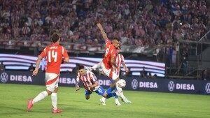 Gareca dice que "Paraguay ganó bien", pero ve a Chile todavía con vida en la eliminatoria