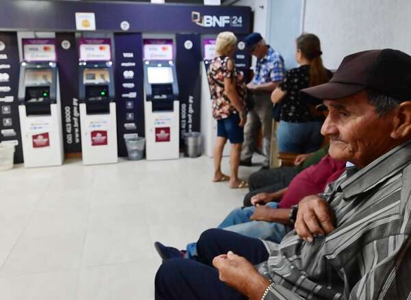 MEF paga este viernes a pensionados del Estado - Economía - ABC Color