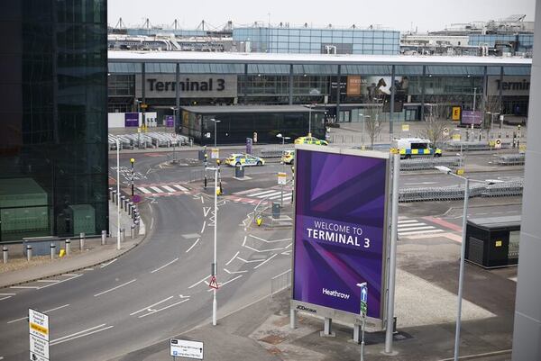 Más de 200.000 pasajeros podrían verse perjudicados por el incendio que afectó al aeropuerto de Heathrow - Mundo - ABC Color