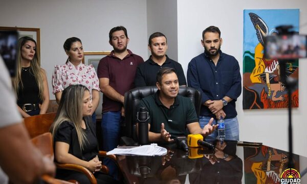Suspenden licitación de Prieto para compra de pupitres por visible direccionamiento – Diario TNPRESS