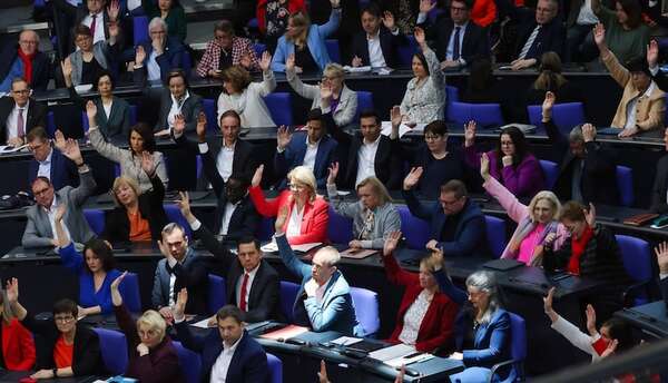 Alemania aprueba plan masivo de inversiones que impulsa el gasto militar - Mundo - ABC Color