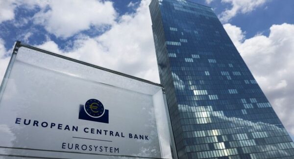 El BCE advierte que aranceles podr铆an recortar el crecimiento y elevar la inflaci贸n
