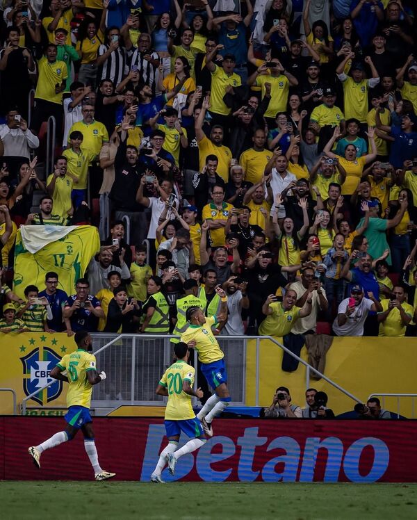 Eliminatorias Sudamericanas: agónico triunfo de Brasil ante Colombia - trece