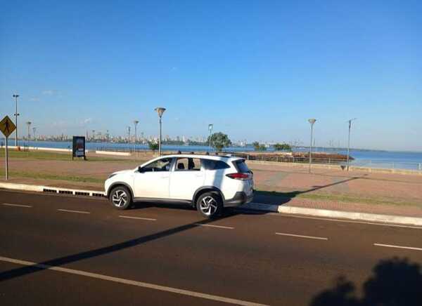 Habrían utilizado un inhibidor para hurtar objetos de un vehículo en la costanera de Encarnación
