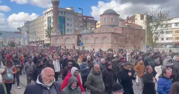 La Nación / Masivas protestas en Turquía por arresto del alcalde de Estambul