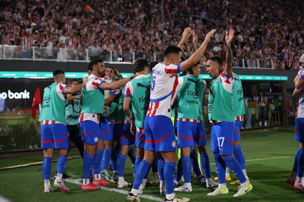 Versus / Los albirrojos que quedaron fuera de la planilla oficial ante Chile