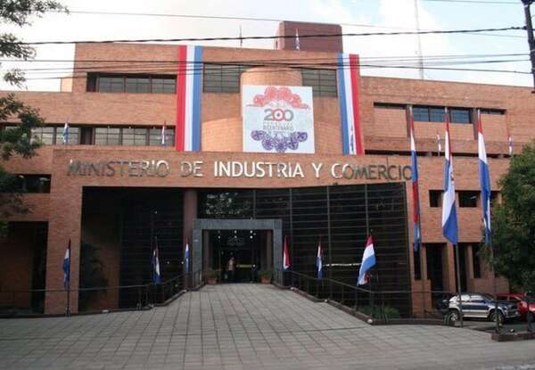 Pasantías universitarias: último día para postularse a la convocatoria del MIC - Economía - ABC Color