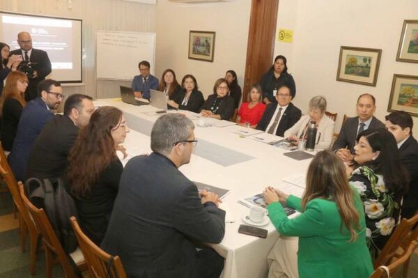 Vicepresidenta Llanes lideró jornada de formulación estratégica del PEI 2026-2030