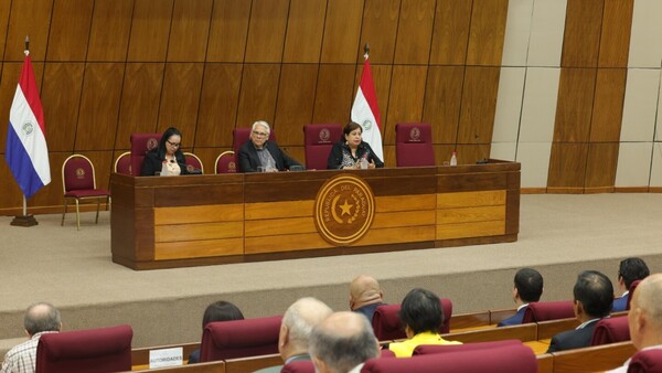 Debaten en audiencia sobre el sistema de salud pública, pero Barán fue la gran ausente