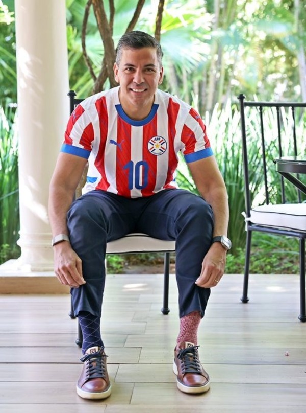 Santiago Peña celebra el Día Mundial del Síndrome de Down con un gesto simbólico - ADN Digital