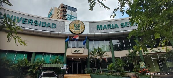 La Fiscalía imputa a 23 universitarios brasileños por falsificar supuestamente certificados de Medicina