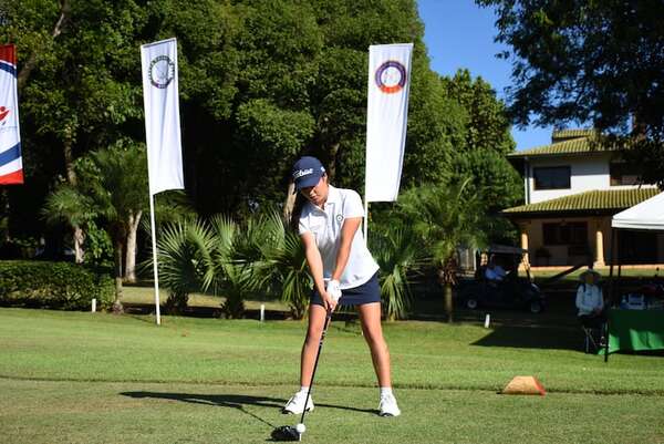 Colombia domina y Paraguay en ascenso en el Campeonato Sudamericano Juvenil de Golf - Polideportivo - ABC Color