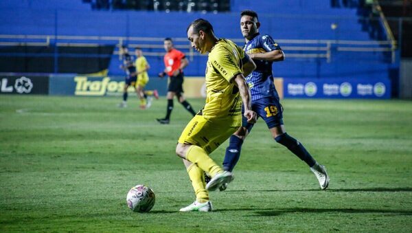 Versus / Trinidense y Recoleta se reparten los puntos en el Martín Torres