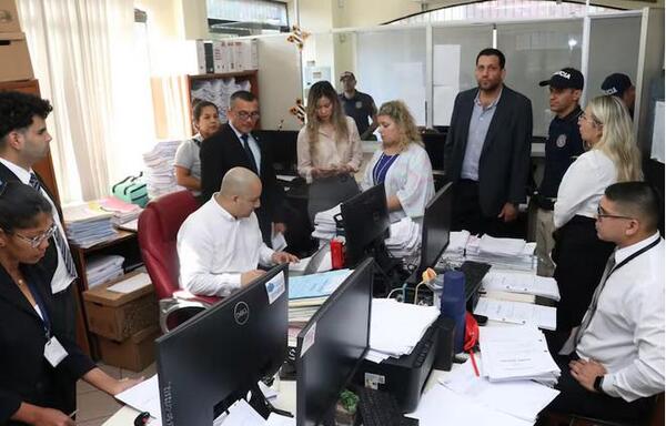 Mafia de pagarés: Fueron imputados a cuatro jueces de Paz, funcionarios y abogados