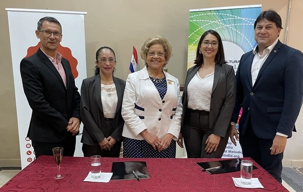 Centro Cultural Melodía y PIPEPC firman convenio de cooperación