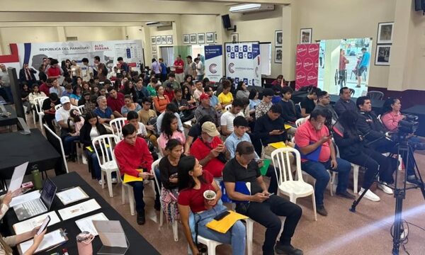 Exitosa jornada de la Expo Empleo en la Gobernación de Alto Paraná – Diario TNPRESS