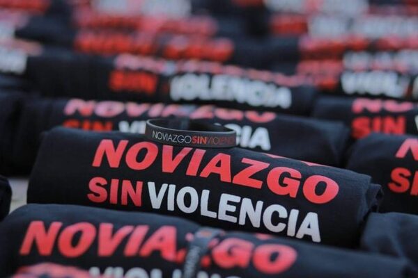 MinMujer sensibiliza sobre importancia del “Noviazgo sin violencia” en Fundación Saraki
